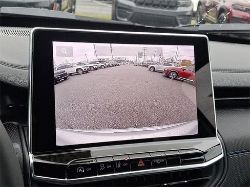 New 2026 Jeep Compass Limited image 12