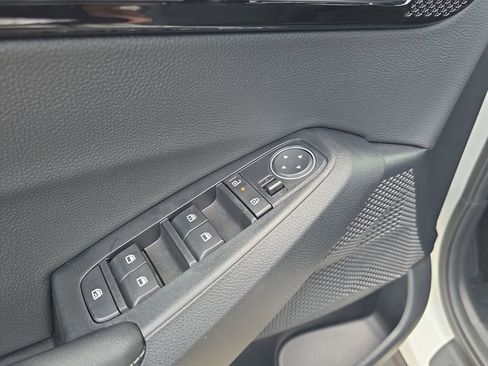 New 2026 Kia Seltos EX image 19