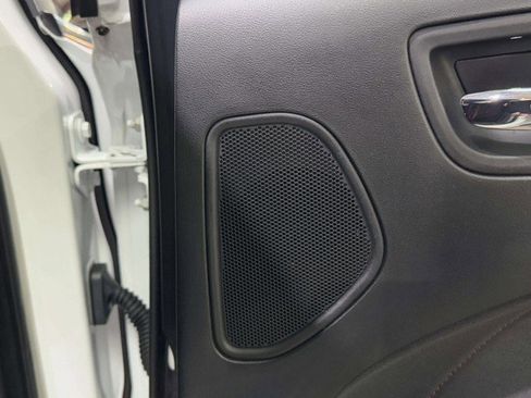 Used 2019 Dodge Charger SRT Hellcat w/ Harman/Kardon Audio Group image 41