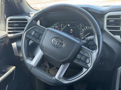 Used 2025 Toyota Tundra SR5 AWD/4WD image 15
