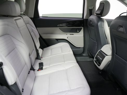 New 2026 Lincoln Nautilus Reserve AWD/4WD image 18
