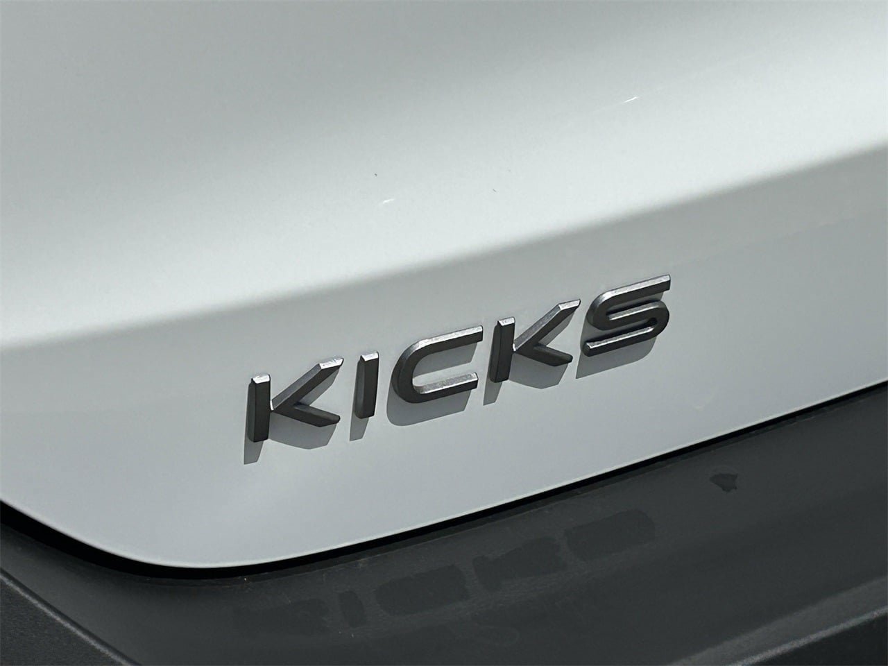 New 2027 Nissan Kicks SV FWD image 8