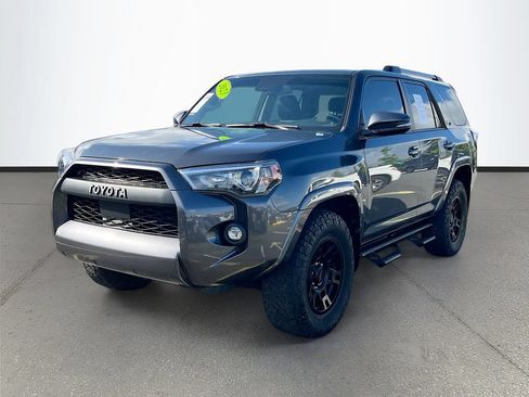 Used 2023 Toyota 4Runner SR5 Premium w/ Moonroof Package AWD/4WD image 3