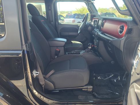 Used 2021 Jeep Wrangler Rubicon AWD/4WD image 19