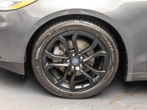 Used 2019 Ford Fusion SE w/ Equipment Group 151A FWD image 45