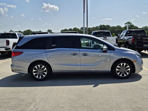 Used 2024 Honda Odyssey EX-L image 4