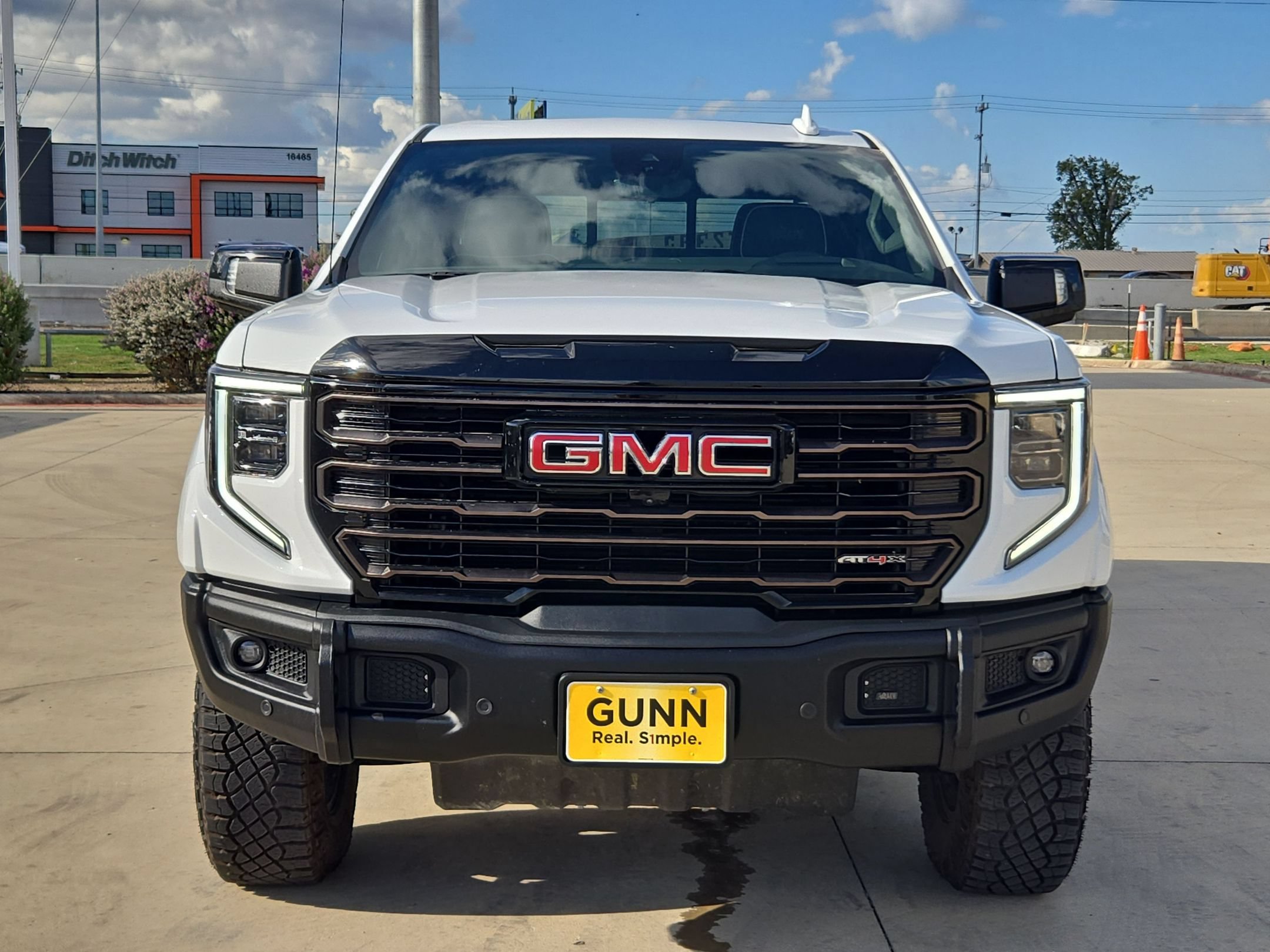 Certified 2025 GMC Sierra 1500 AT4X w/ AT4X AEV Edition AWD/4WD image 8