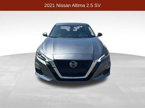 Used 2021 Nissan Altima 2.5 SV FWD image 2