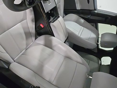 Used 2026 Land Rover Range Rover Evoque S AWD/4WD image 22