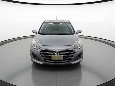 Used 2016 Hyundai Elantra GT image 2