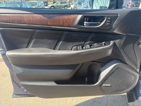 Used 2018 Subaru Outback 2.5i Limited image 24