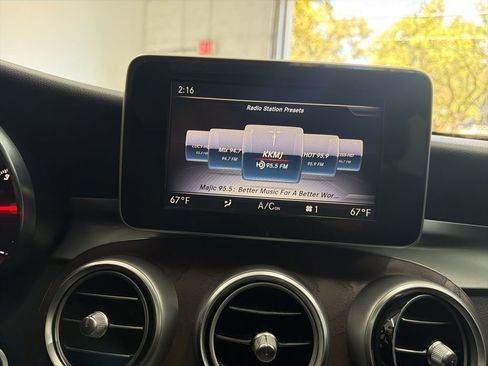 Certified 2018 Mercedes-Benz GLC 300 4MATIC image 33