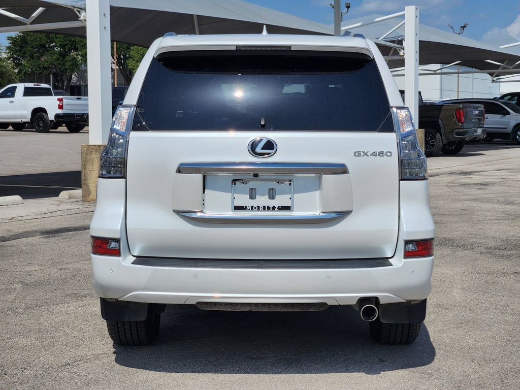 Used 2023 Lexus GX 460 Premium w/ Premium Package AWD/4WD image 6