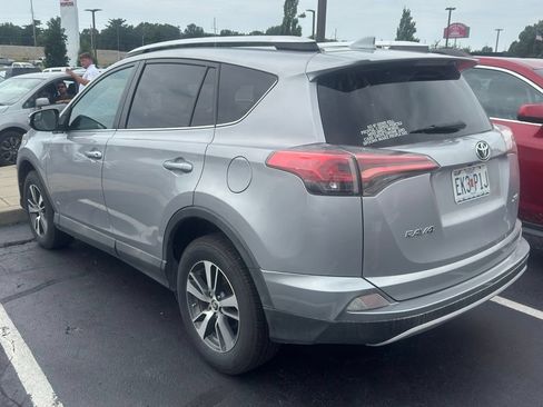 Used 2016 Toyota RAV4 XLE FWD image 4
