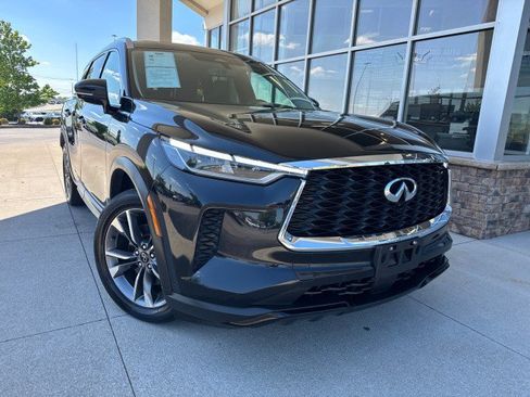 Used 2023 INFINITI QX60 Luxe w/ Cargo Package AWD/4WD image 2