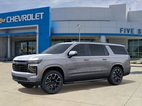 New 2026 Chevrolet Suburban RST RWD image 2
