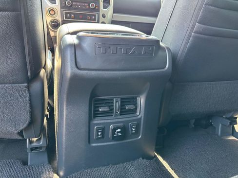 Used 2018 Nissan Titan PRO-4X w/ Pro-4x Convenience Package AWD/4WD image 41