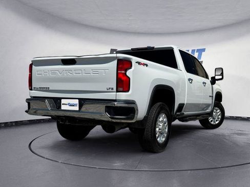Used 2024 Chevrolet Silverado 2500 LTZ w/ LTZ Convenience Package AWD/4WD image 5