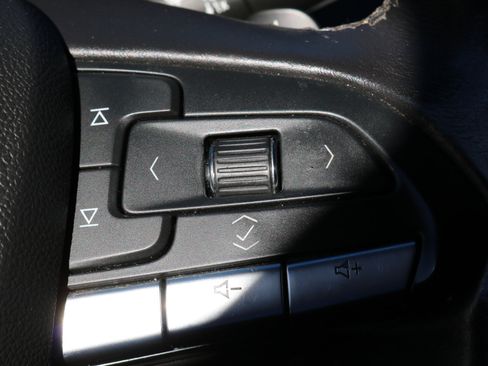 Used 2021 Cadillac XT4 Luxury w/ Cold Weather Package image 27