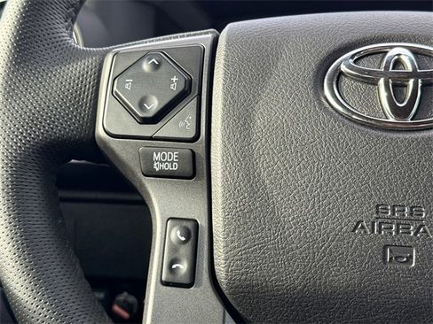 Used 2022 Toyota Tacoma TRD Sport w/ Technology Package image 28