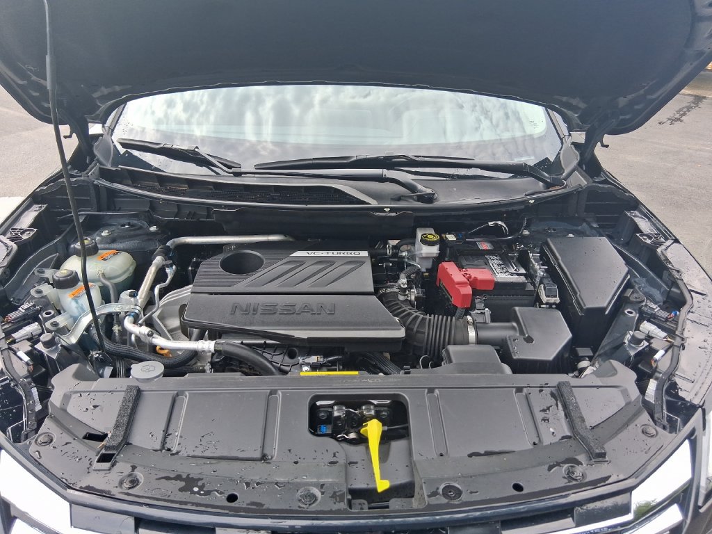 Used 2025 Nissan Rogue SV FWD image 27