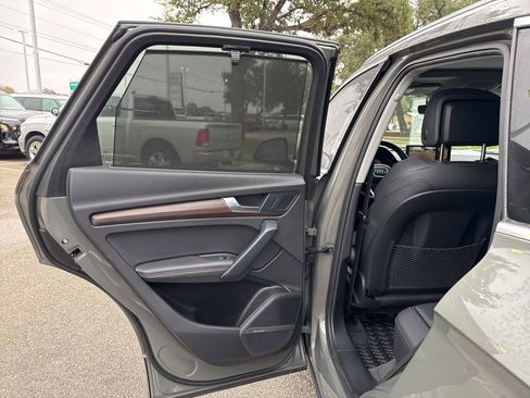 Used 2023 Audi Q5 2.0T Prestige image 31