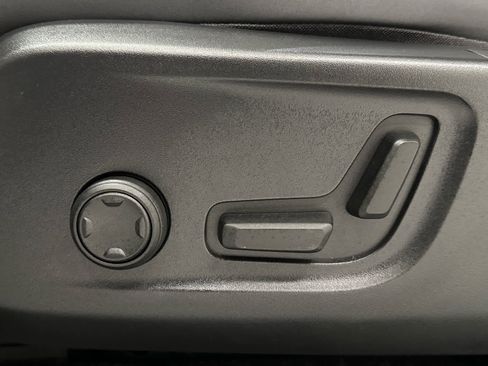 Used 2023 Volvo C40 P8 Recharge Ultimate w/ Protection Package Premier image 12