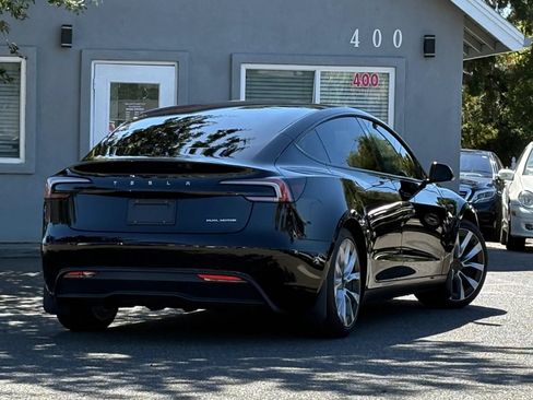 Used 2025 Tesla Model 3 Long Range AWD/4WD image 5