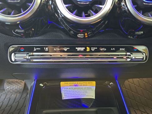 New 2026 Mercedes-Benz GLB 250 GLB 250 image 23