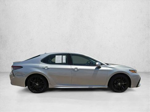 Used 2024 Toyota Camry XSE FWD image 4