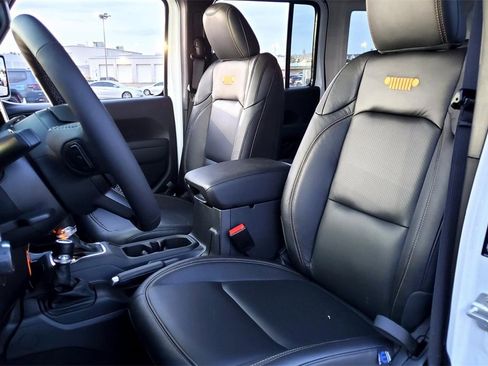 New 2025 Jeep Wrangler Willys 4xe image 8