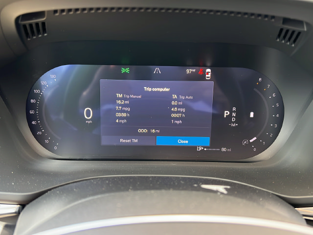 New 2026 Volvo XC60 B5 Plus AWD/4WD image 26