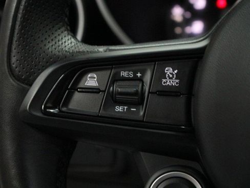 Used 2021 Alfa Romeo Giulia Sprint w/ Nero Edizione image 10