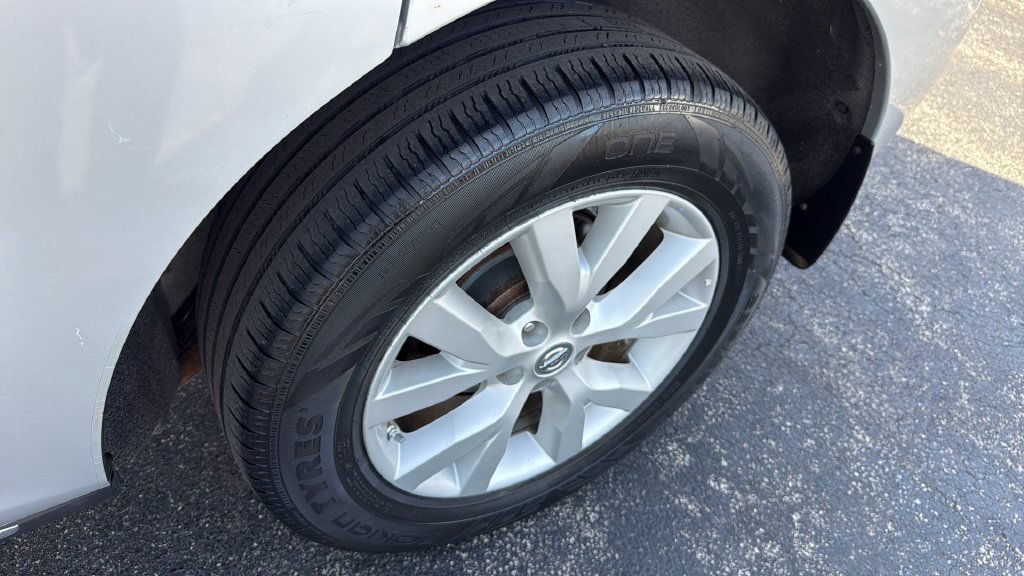 Used 2011 Nissan Murano SV AWD/4WD image 30
