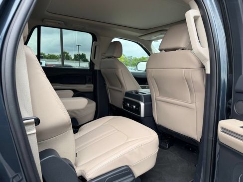 Used 2024 Ford Expedition Max Limited AWD/4WD image 27