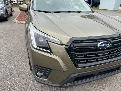 Used 2023 Subaru Forester Premium AWD/4WD image 15
