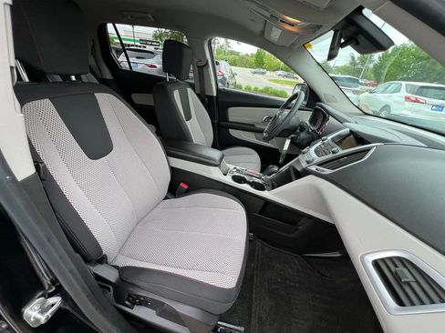 Used 2017 GMC Terrain SLE AWD/4WD image 26