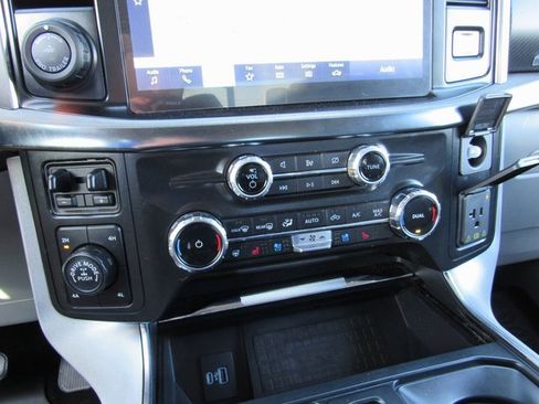 Used 2022 Ford F150 Limited image 20