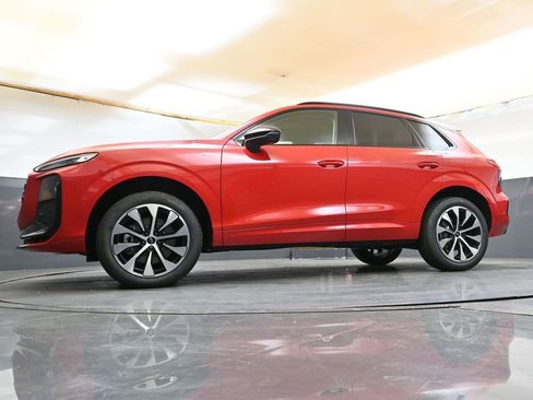 New 2026 Audi Q3 quattro 2.0T AWD/4WD image 40