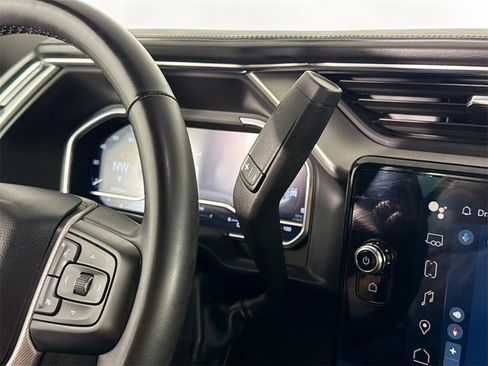 Used 2024 GMC Sierra 2500 Denali w/ Technology Package image 16