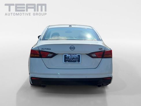 Used 2024 Nissan Altima 2.5 SR FWD image 6