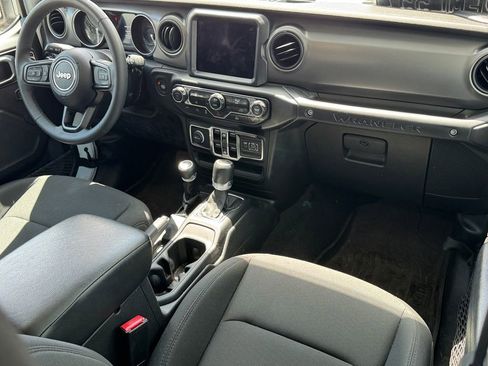 Used 2023 Jeep Wrangler Unlimited w/ 8.4" Radio Group AWD/4WD image 19