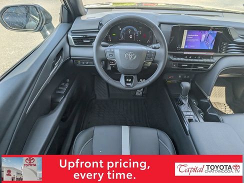 Used 2026 Toyota Camry SE FWD image 11