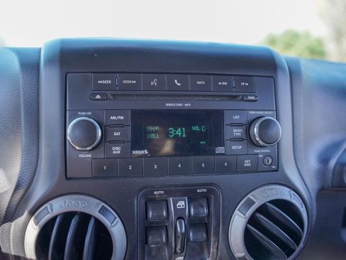 Used 2015 Jeep Wrangler Unlimited Sport w/ Quick Order Package 23S image 18