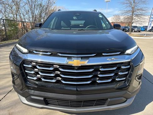 Used 2025 Chevrolet Equinox LT w/ Convenience Package II image 8