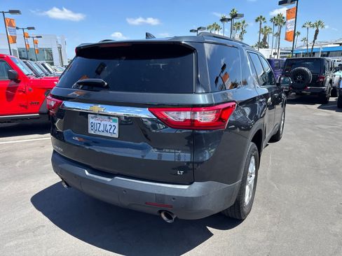 Used 2021 Chevrolet Traverse LT FWD image 12