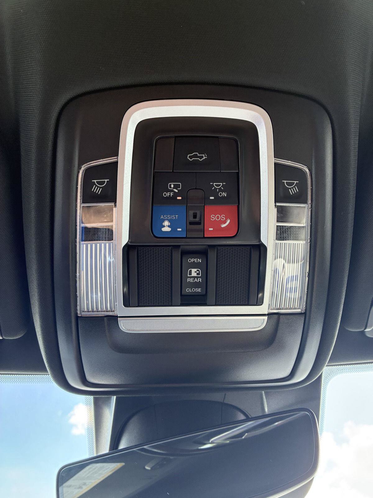 Used 2024 RAM 1500 Laramie AWD/4WD image 49