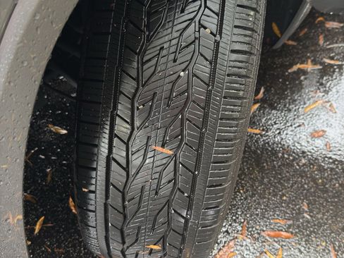 Used 2023 Chevrolet Traverse Premier image 32