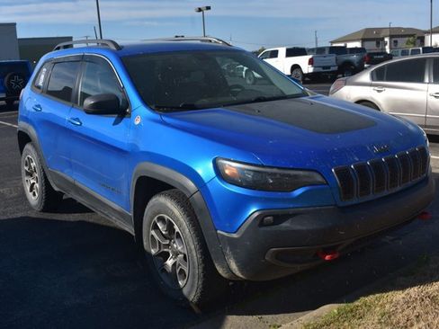 Used 2020 Jeep Cherokee Trailhawk w/ Cold Weather Group image 3