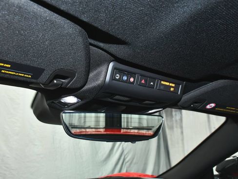 Used 2024 Chevrolet Corvette Stingray Convertible RWD image 37